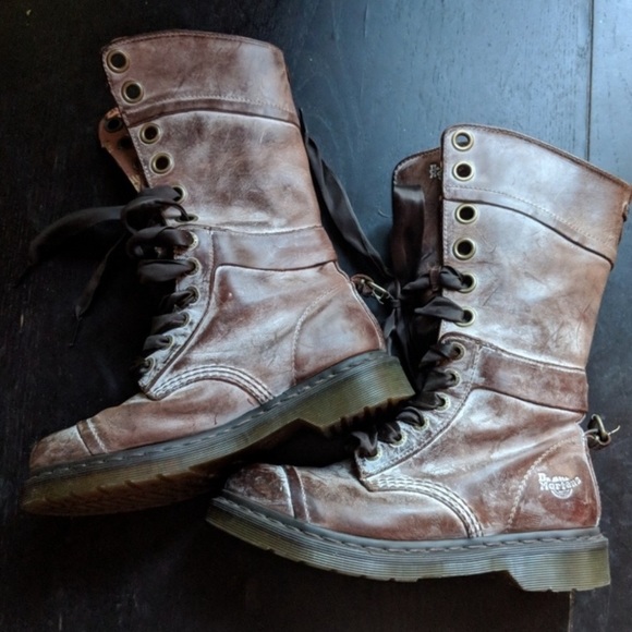 Dr. Martens Triumph Foldover Boots Distress Brown Leather Floral Cottagecore - Picture 5 of 15